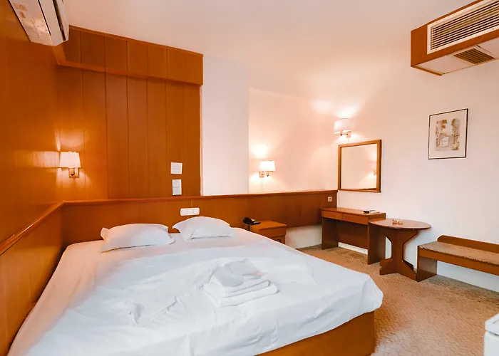 Gueleryuez 2 2* Antalya