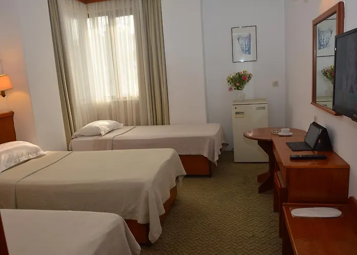 Gueleryuez 2 2* Antalya