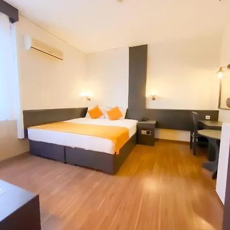 Güleryüz Otel