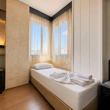 Gueleryuez 2 Hotel