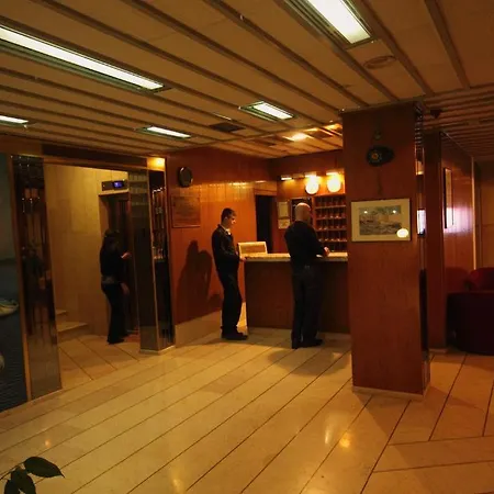 Güleryüz Otel