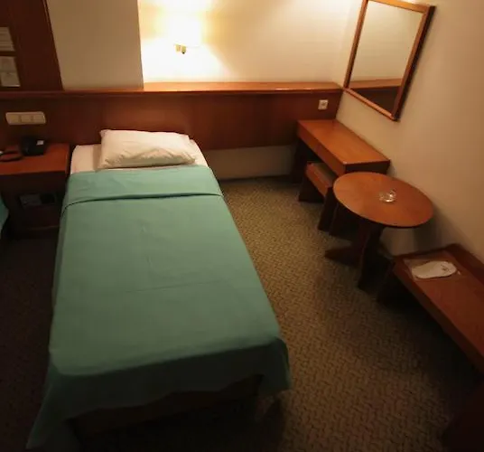 Gueleryuez 2 Hotel