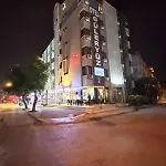 فندق Gueleryuez 2 2*