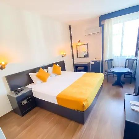 Hotel Gueleryuez 2