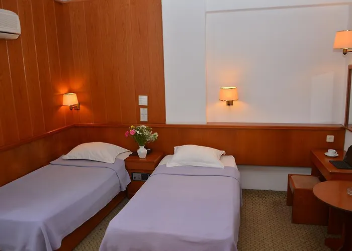 Hotell Gueleryuez 2 2*