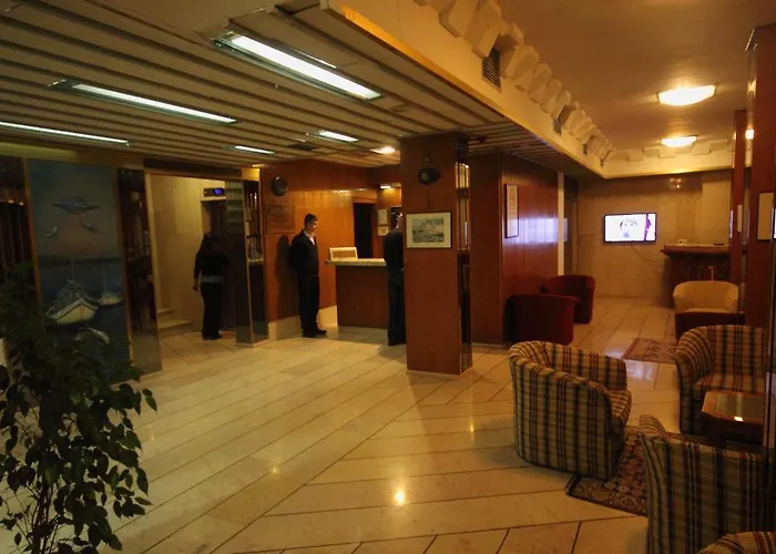 Hotell Gueleryuez 2