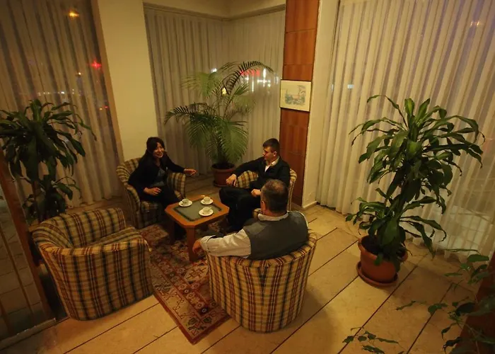 Gueleryuez 2 Hotell
