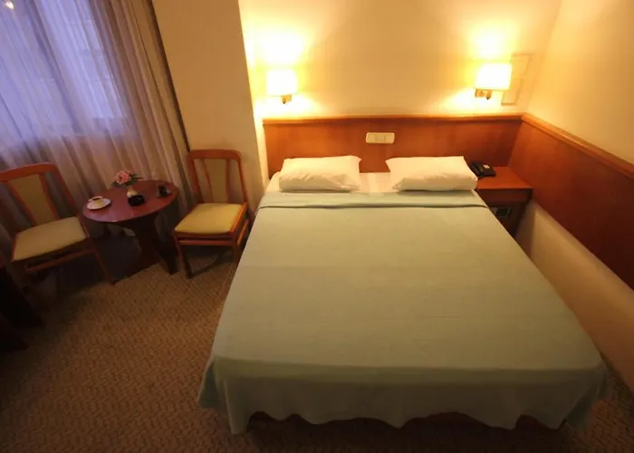 Hotell Gueleryuez 2 Antalya