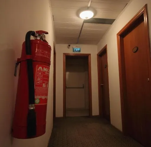 Gueleryuez 2 Hotell