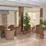 Hotel Gueleryuez 2