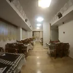 Hotel Gueleryuez 2 2*