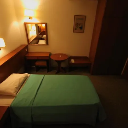 Güleryüz Otel